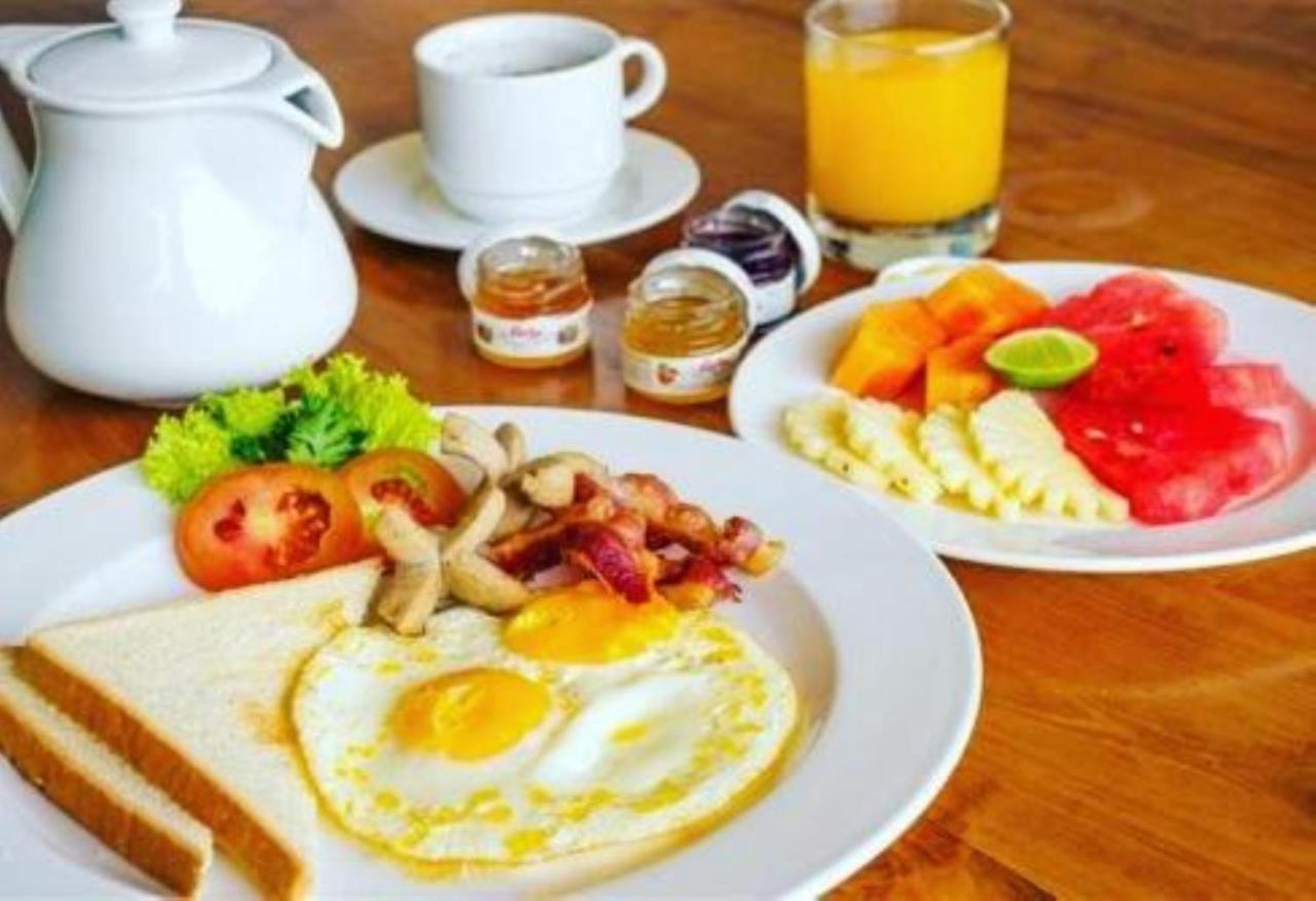 Valomia Guest House Denpasar  Luaran gambar